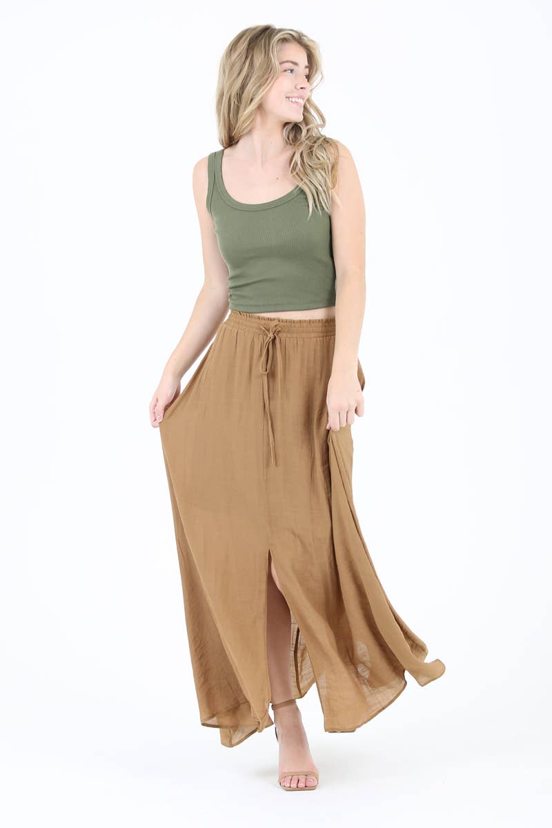 WOMEN’S SKIRT WITH SLIT
