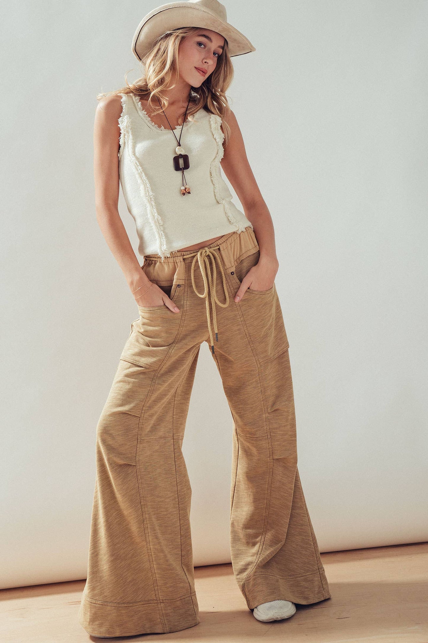 Frayed Trim Textured Knit Sleeveless Top