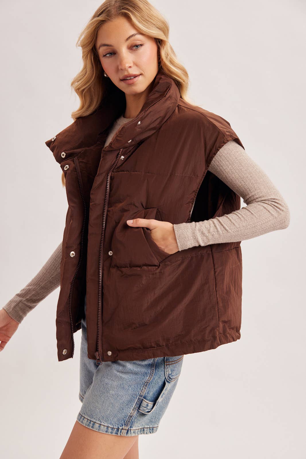 OVERSIZED HIGH NECK QUILTED PUFFER VEST