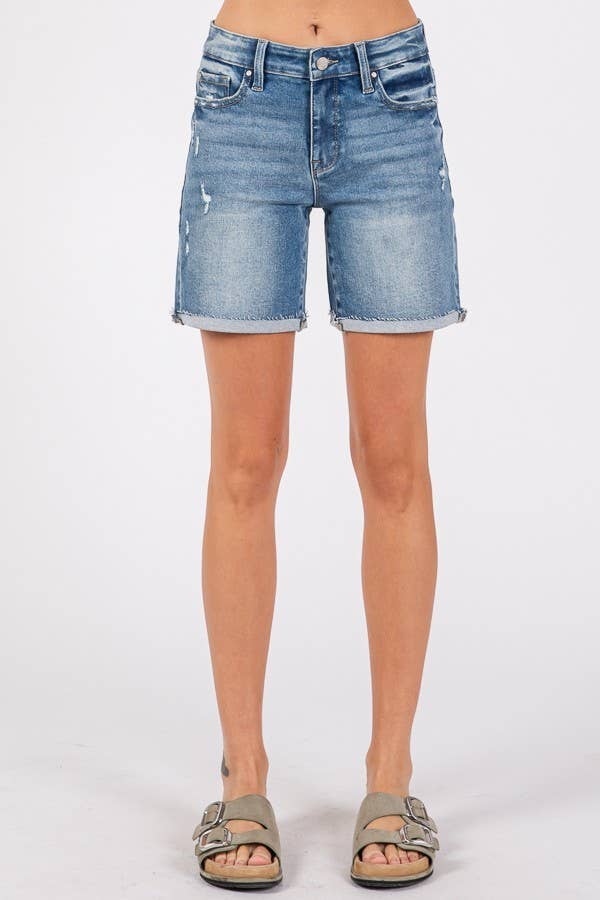 MID RISE STRETCH 7-INCH MIDI SHORTS W/ CUFFED HEM