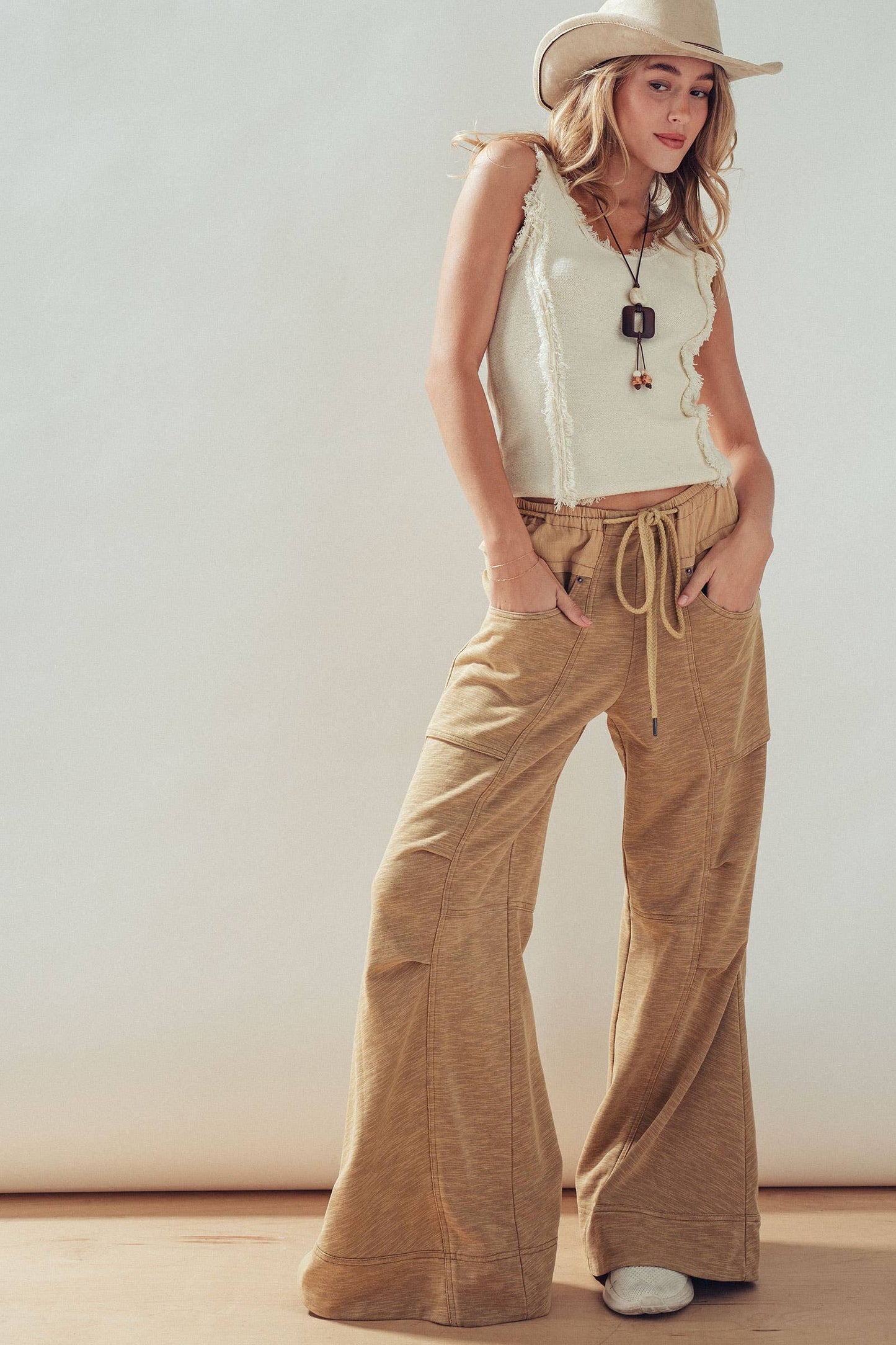 Frayed Trim Textured Knit Sleeveless Top