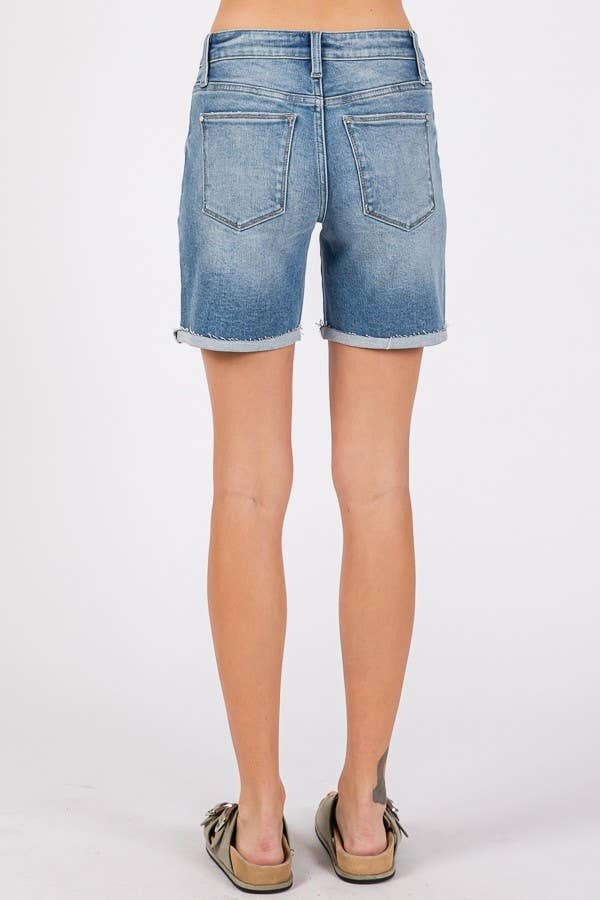 MID RISE STRETCH 7-INCH MIDI SHORTS W/ CUFFED HEM