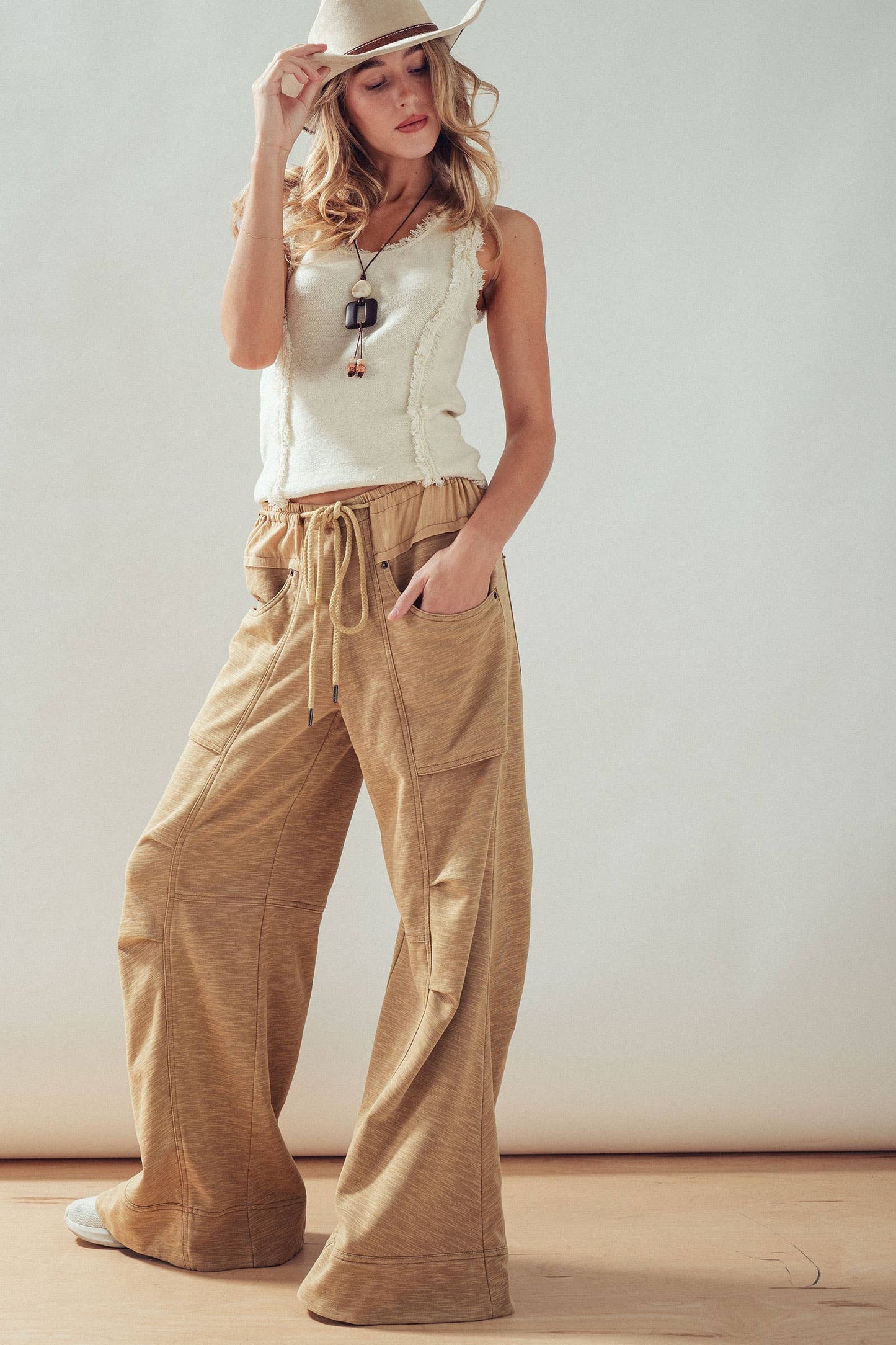 Frayed Trim Textured Knit Sleeveless Top