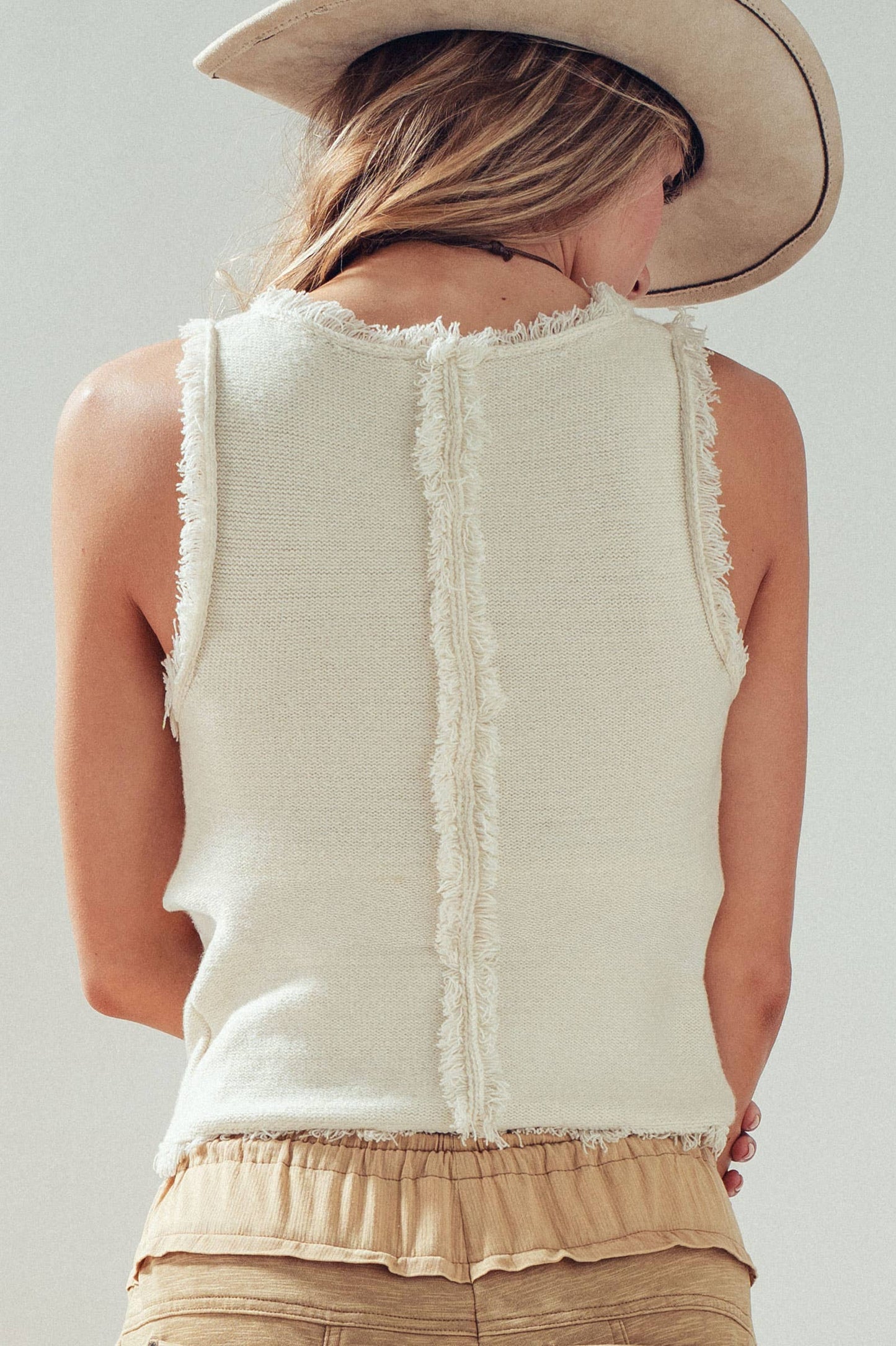 Frayed Trim Textured Knit Sleeveless Top