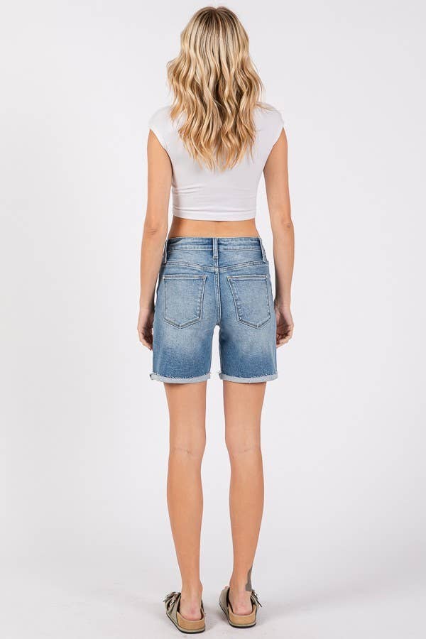 MID RISE STRETCH 7-INCH MIDI SHORTS W/ CUFFED HEM