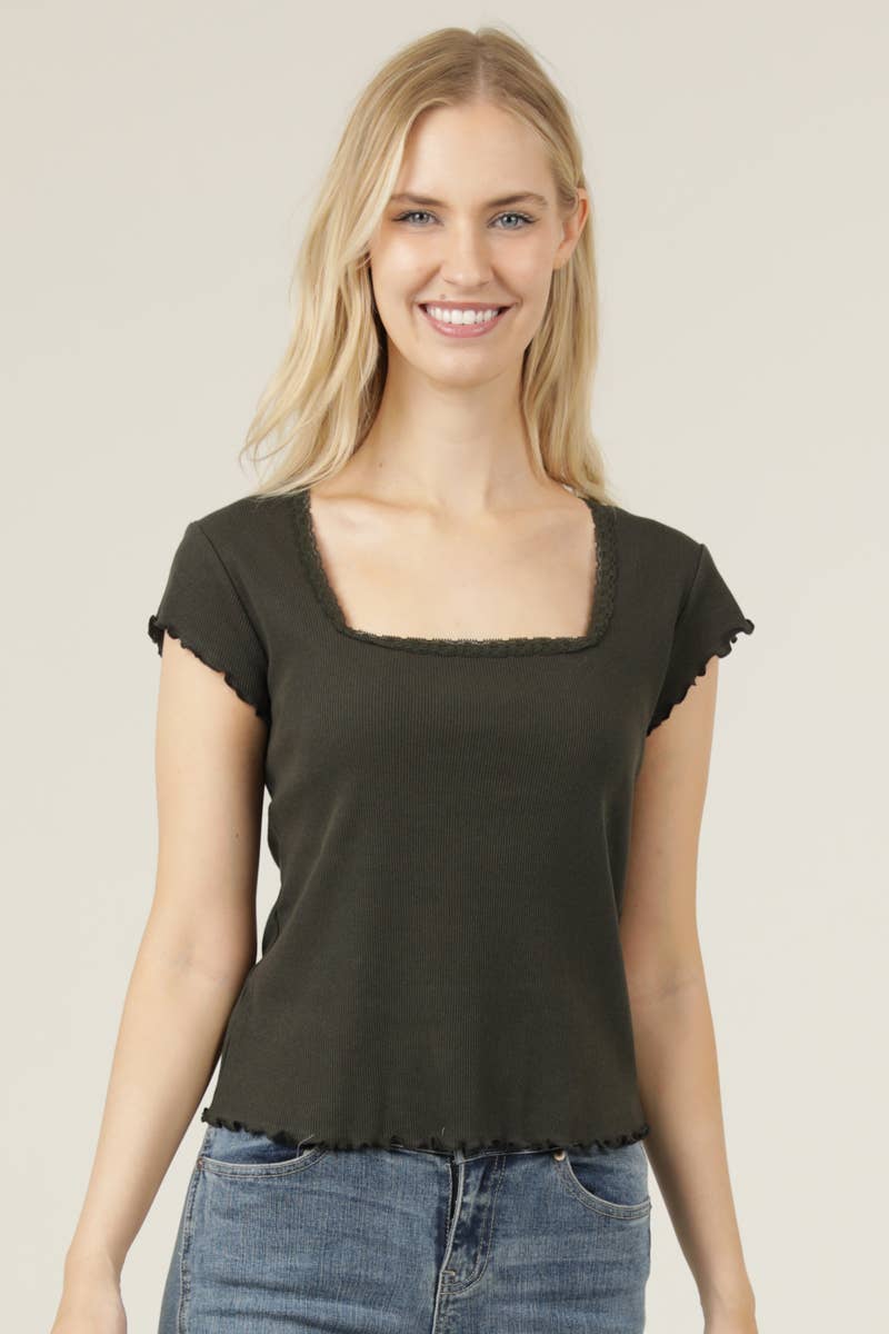 RIB KNIT LACE TRIM SHORT SLEEVE TOP